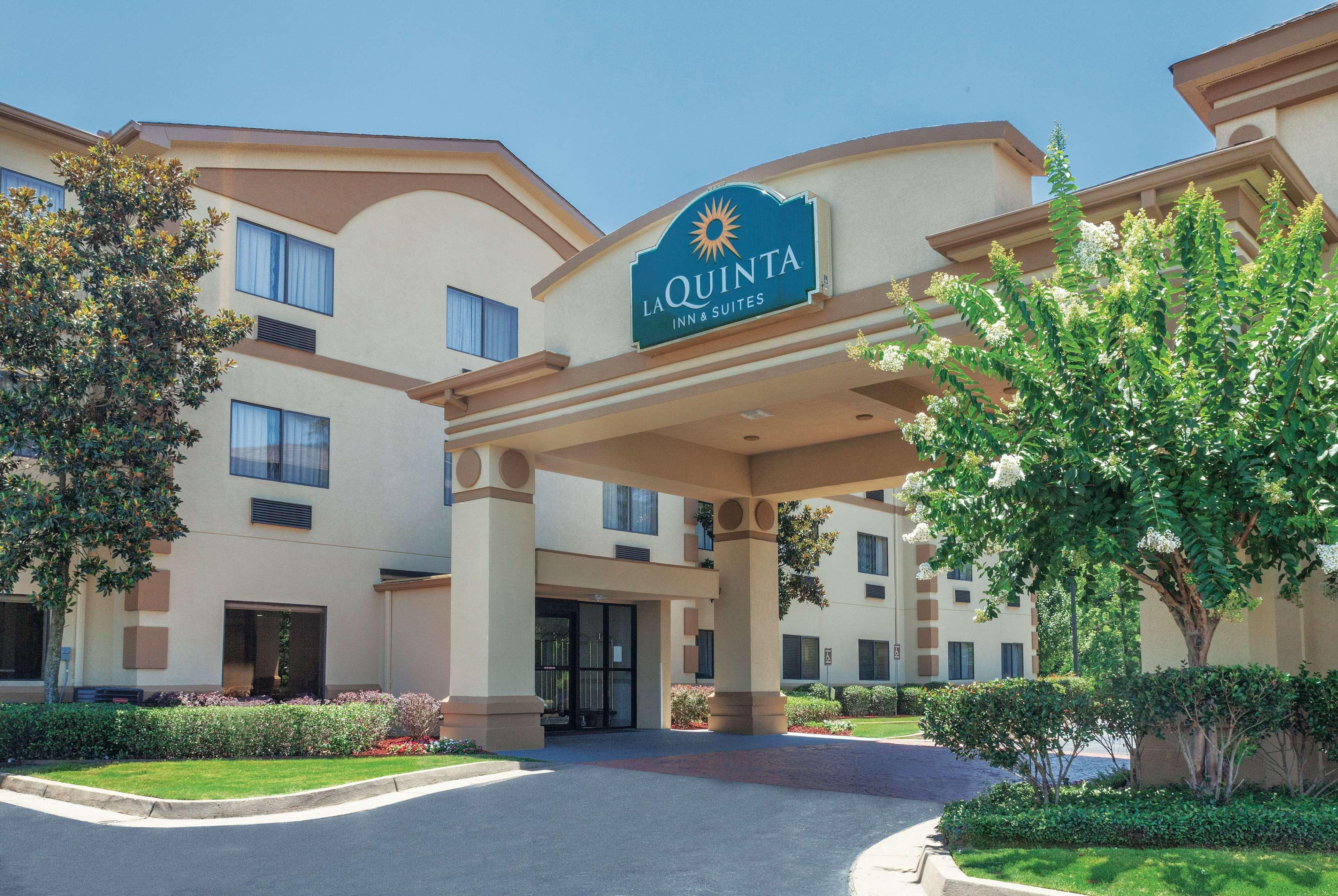 La Quinta By Wyndham Jackson Airport Hotel Pearl Exterior photo